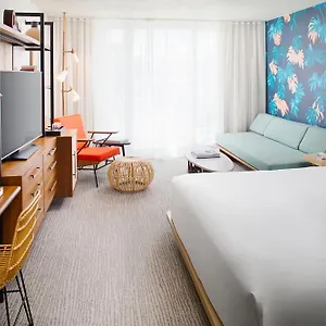 4* Hotel The Laylow Waikiki, Autograph Collection